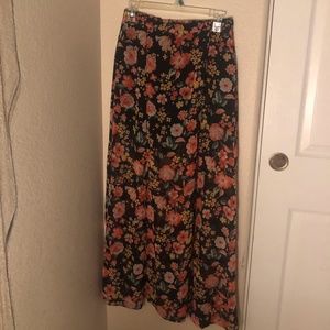 Maxi skirt